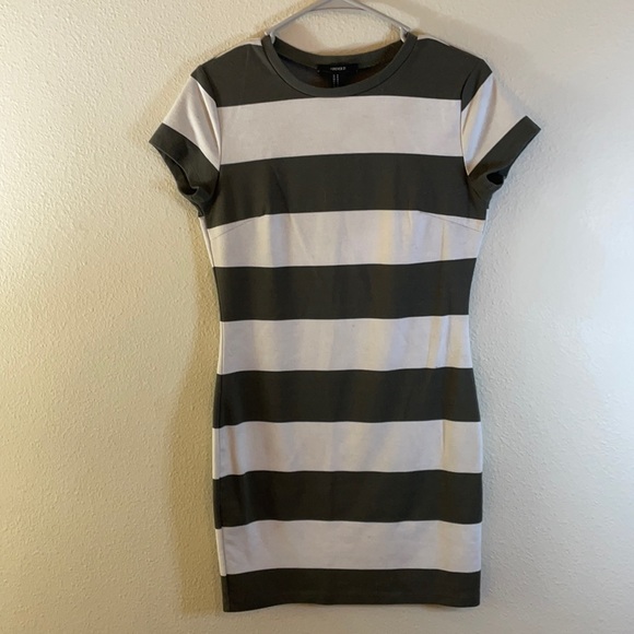 Forever 21 Dresses & Skirts - Green and white striped bodycon dress
